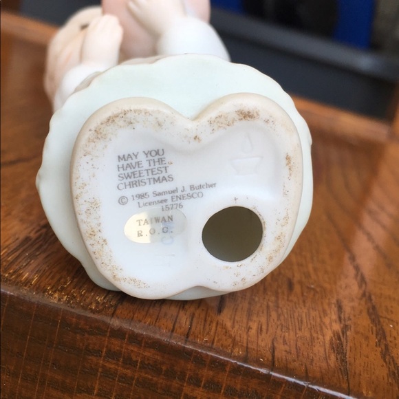 Precious Moments may you have the sweetest Christmas porcelain figurine - Picture 2 of 3